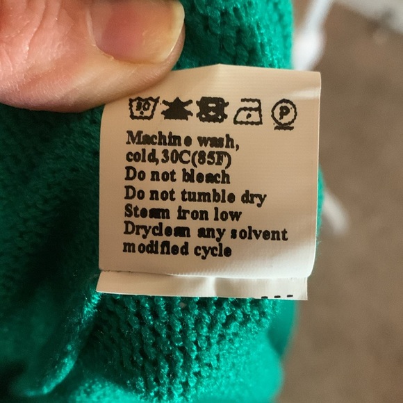 ! SOLD! 1X green sweater - Picture 7 of 7